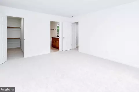 Bedroom - 9755 Tara Dr, Dunkirk, MD 20754 photo 4 of 13