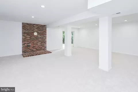 Living - 9755 Tara Dr, Dunkirk, MD 20754 photo 8 of 8