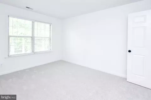 Bedroom - 9755 Tara Dr, Dunkirk, MD 20754 photo 10 of 13