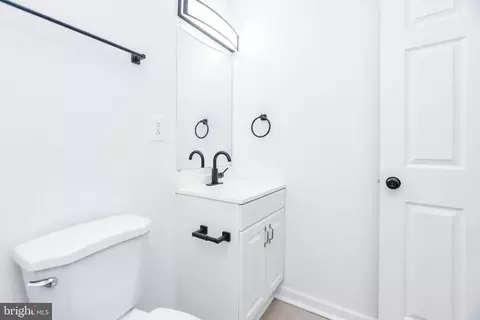 Bath - 9755 Tara Dr, Dunkirk, MD 20754 photo 8 of 9