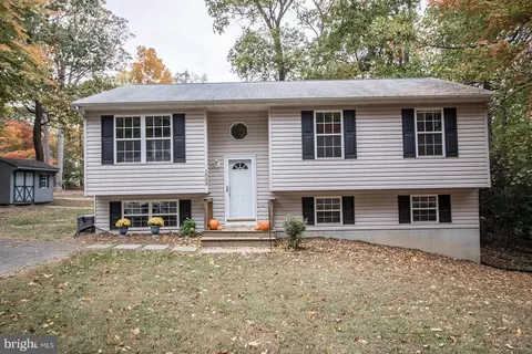 1023 Rimrock Rd, Lusby, MD 20657