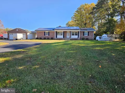 2120 Papas Ln, Lusby, MD 20657