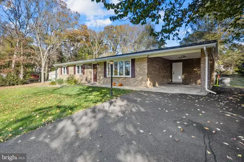 11219 Country Rd, Dunkirk, MD 20754 photo 3