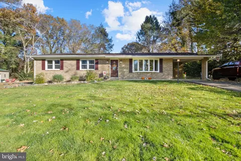11219 Country Rd, Dunkirk, MD 20754 photo 2
