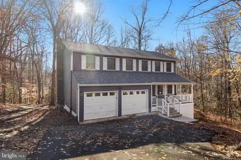 5863 Magnolia Cir, Saint Leonard, MD 20685
