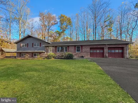 1101 Carson Dr, Huntingtown, MD 20639