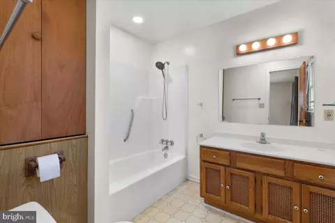 11209 Oakwood Dr, Dunkirk, MD 20754 photo 17