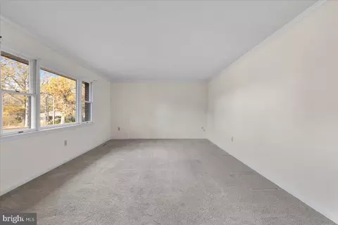 11209 Oakwood Dr, Dunkirk, MD 20754 photo 6