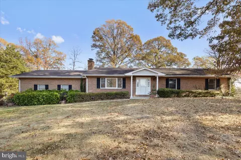 11209 Oakwood Dr, Dunkirk, MD 20754