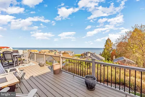 7733 C St, Chesapeake Beach, MD 20732