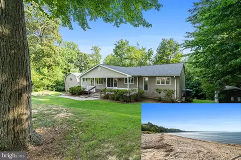 5741 Oakcrest Dr, Saint Leonard, MD 20685