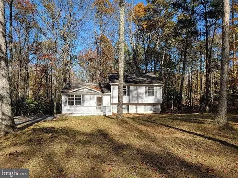 633 Santa Fe Trl, Lusby, MD 20657