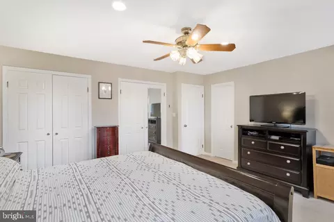 Bedroom - 2971 Cedarwood Ln, Dunkirk, MD 20754 photo 6 of 8
