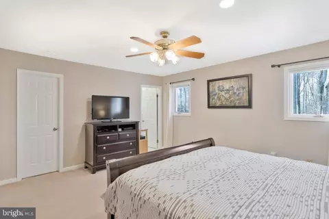 Bedroom - 2971 Cedarwood Ln, Dunkirk, MD 20754 photo 5 of 8