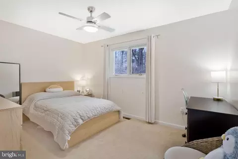 Bedroom - 2971 Cedarwood Ln, Dunkirk, MD 20754 photo 2 of 8