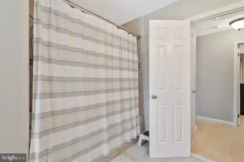 Bath - 2971 Cedarwood Ln, Dunkirk, MD 20754 photo 3 of 4