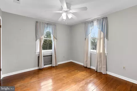 Bedroom - 3411 King Dr, Dunkirk, MD 20754 photo 2 of 4