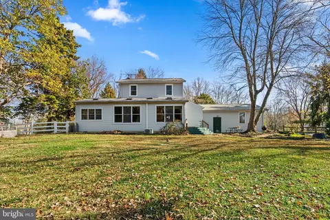 Exterior - 3411 King Dr, Dunkirk, MD 20754 photo 6 of 16