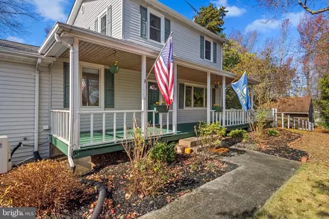 Exterior - 3411 King Dr, Dunkirk, MD 20754 photo 3 of 16