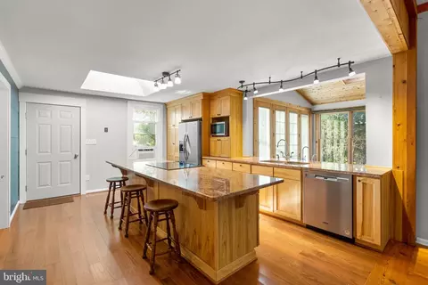 Kitchen - 3411 King Dr, Dunkirk, MD 20754 photo 3 of 3