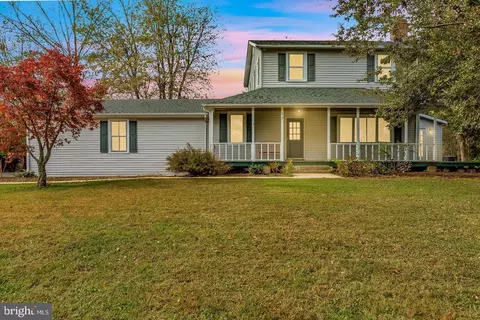 Exterior - 3411 King Dr, Dunkirk, MD 20754 photo 11 of 16
