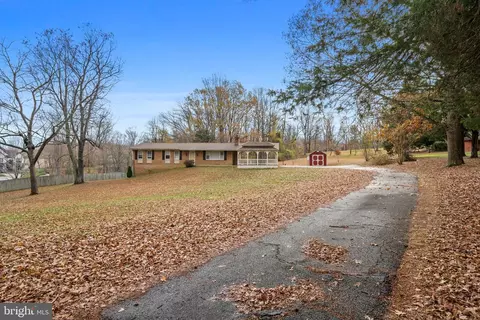 1720 Holland Cliffs Rd, Huntingtown, MD 20639