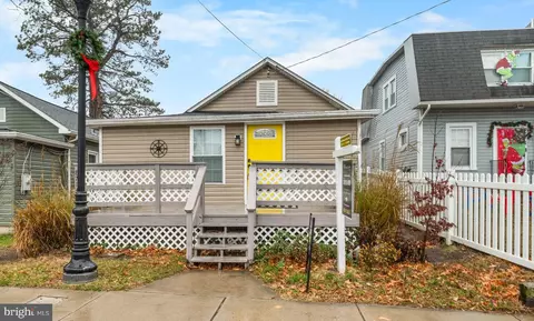 8714 Bayside Rd, Chesapeake Beach, MD 20732