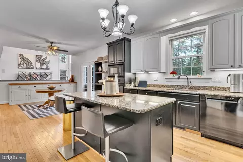 Kitchen - 216 Pelagic Ln, Solomons, MD 20688 photo 4 of 4