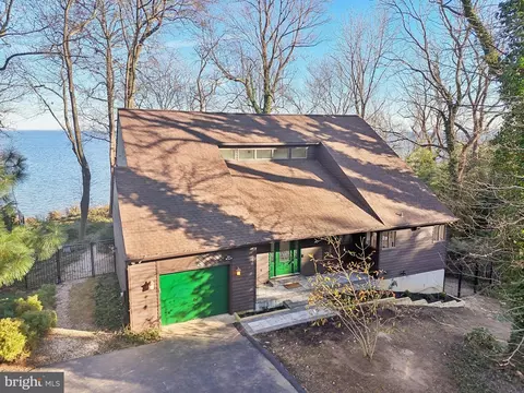 168 Windcliff Rd, Prince Frederick, MD 20678