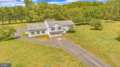1930 Starlight Ln, Huntingtown, MD 20639
