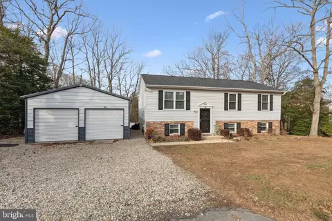 7809 Pine Blvd, Lusby, MD 20657