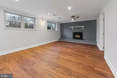 Living - 9910 Jonathan Dr, Dunkirk, MD 20754 photo 7 of 13