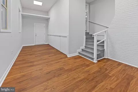 Entry Way - 9910 Jonathan Dr, Dunkirk, MD 20754 photo 7 of 9