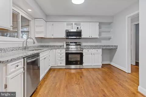 Kitchen - 9910 Jonathan Dr, Dunkirk, MD 20754 photo 1 of 5