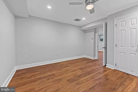 Bedroom - 9910 Jonathan Dr, Dunkirk, MD 20754 photo 6 of 6