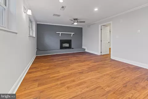 Living - 9910 Jonathan Dr, Dunkirk, MD 20754 photo 6 of 13
