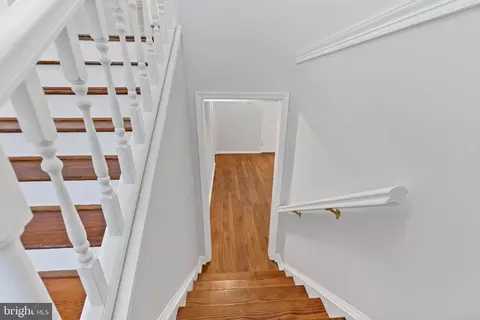 Entry Way - 9910 Jonathan Dr, Dunkirk, MD 20754 photo 8 of 9