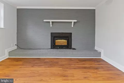 Living - 9910 Jonathan Dr, Dunkirk, MD 20754 photo 8 of 13