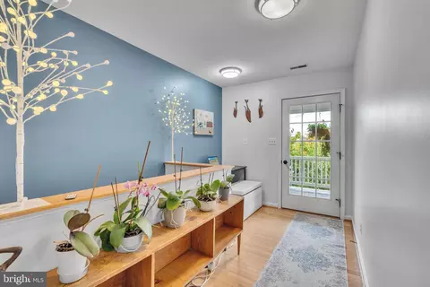 Entry Way - 14331 Calvert St, Solomons, MD 20688 photo 1 of 1