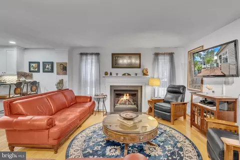 Living - 14331 Calvert St, Solomons, MD 20688 photo 1 of 1