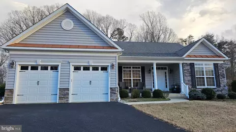 195 Fountain Ln, Saint Leonard, MD 20685