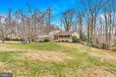Exterior - 9811 Empire Ct, Dunkirk, MD 20754 photo 2 of 10