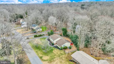 View/Area - 9811 Empire Ct, Dunkirk, MD 20754 photo 4 of 7