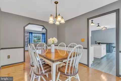 Dining - 9811 Empire Ct, Dunkirk, MD 20754 photo 1 of 3