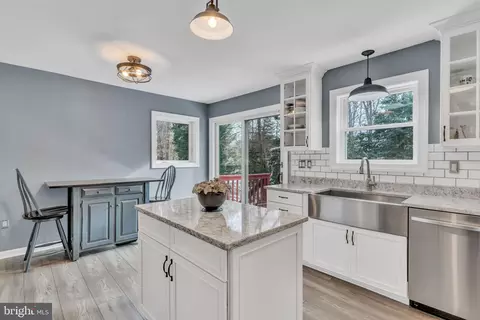 Kitchen - 9811 Empire Ct, Dunkirk, MD 20754 photo 5 of 7