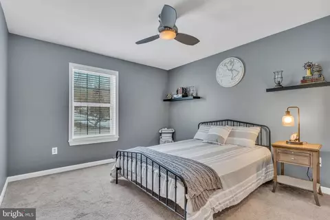Bedroom - 9811 Empire Ct, Dunkirk, MD 20754 photo 6 of 9