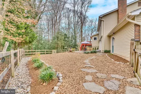 Exterior - 9811 Empire Ct, Dunkirk, MD 20754 photo 3 of 10