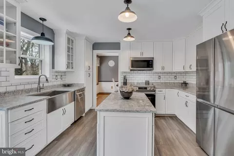 9811 Empire Ct, Dunkirk, MD 20754