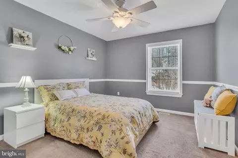 Bedroom - 9811 Empire Ct, Dunkirk, MD 20754 photo 4 of 9
