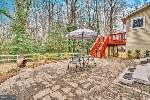 Exterior - 9811 Empire Ct, Dunkirk, MD 20754 photo 4 of 10